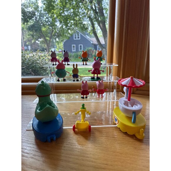 Peppa Pig & Friends Toy Set 12-Piece Figure Collection With Playground Accessori - Picture 4 of 5